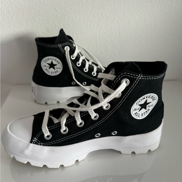 Converse Shoes - CONVERSE ALL STAR LUGGED PLATFORM SNEAKER BLACK / WHITE WOMENS SIZE 8